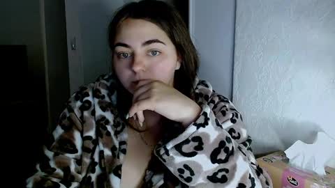 Snapshot of ellies_8 chatting on 05-22-26, 03:02 Ellie online show from 05-22-26, 03:02