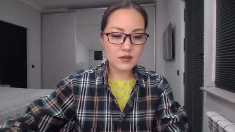 Snapshot of elliesoft chatting on 11-19-25, 07:30 elliesoft online show from 11-19-25, 07:30