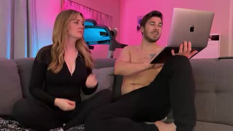 ellieveil online show from 04-21-26, 04:52