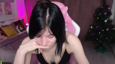 Snapshot of ellinblare chatting on 01-13-26, 09:20 Ellin online show from 01-13-26, 09:20