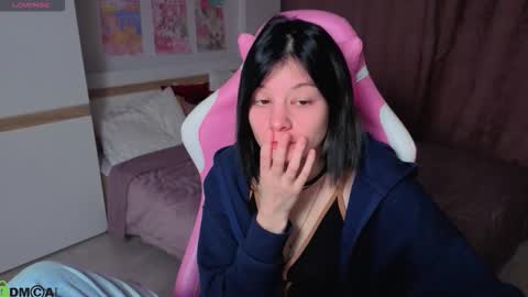 Snapshot of ellinblare chatting on 02-16-26, 10:06 Ellin online show from 02-16-26, 10:06