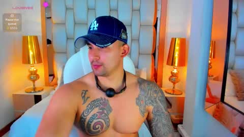 E L L I O T    V E L E Z online show from 02-03-26, 08:36