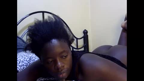 Snapshot of ellisa9 chatting on 10-16-25, 12:22 ellisa9 online show from 10-16-25, 12:22