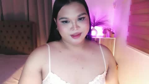 Ellise online show from 12-22-25, 12:46