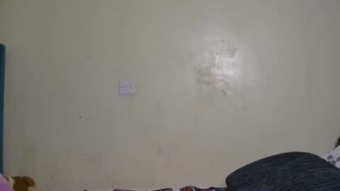 Snapshot of elllanna chatting on 05-14-26, 03:52 elllanna online show from 05-14-26, 03:52