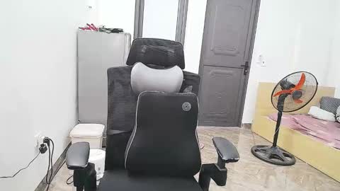 ellsa9x online show from 11-19-25, 02:33