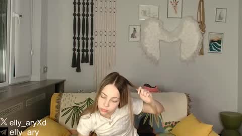 elly_ary online show from 01-14-26, 09:31