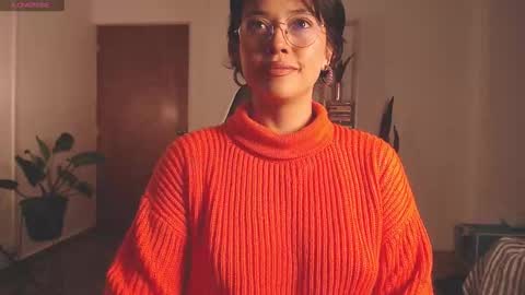 Emy Castro online show from 11-21-25, 02:10