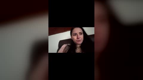 Snapshot of ellyadavis chatting on 11-28-25, 07:33 ellyadavis online show from 11-28-25, 07:33