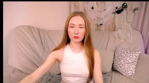 Elly online show from 10-29-25, 02:58