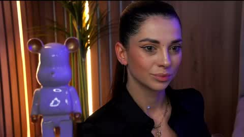 Elly online show from 04-25-26, 04:26