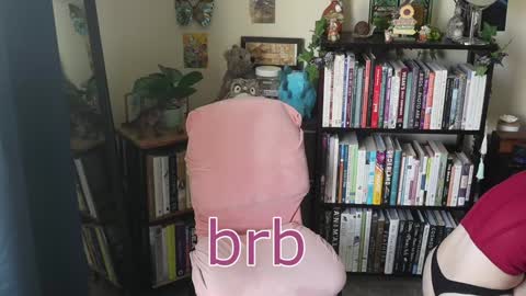 Snapshot of ellynaomi chatting on 09-21-25, 04:19 Elly Naomi online show from 09-21-25, 04:19