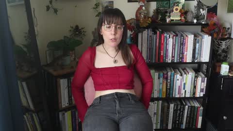 Snapshot of ellynaomi chatting on 10-18-25, 04:52 Elly Naomi online show from 10-18-25, 04:52