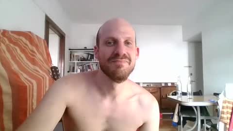 Snapshot of elmatirestrepo chatting on 12-31-24, 12:04 Mati Restrepo online show from 12-31-24, 12:04