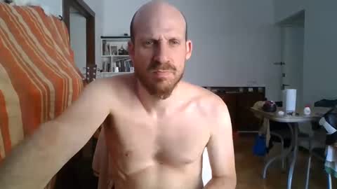 Snapshot of elmatirestrepo chatting on 01-02-25, 04:35 Mati Restrepo online show from 01-02-25, 04:35