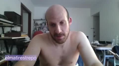 Snapshot of elmatirestrepo chatting on 10-17-25, 09:06 Mati Restrepo online show from 10-17-25, 09:06