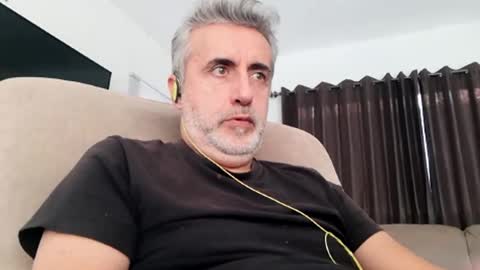 Snapshot of elmejorfvb2 chatting on 01-17-25, 07:05 fer online show from 01-17-25, 07:05