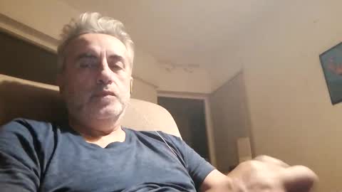 Snapshot of elmejorfvb2 chatting on 02-02-25, 10:24 fer online show from 02-02-25, 10:24