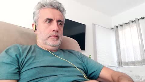 Snapshot of elmejorfvb2 chatting on 02-02-25, 06:53 fer online show from 02-02-25, 06:53