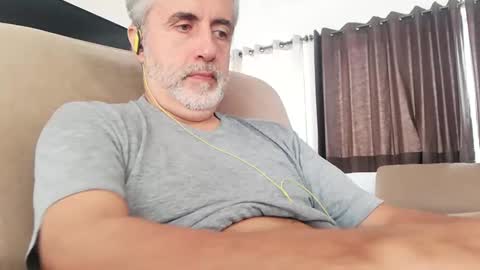 Snapshot of elmejorfvb2 chatting on 09-09-25, 03:11 fer online show from 09-09-25, 03:11