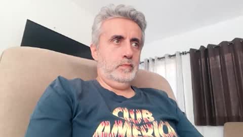 Snapshot of elmejorfvb2 chatting on 11-21-25, 06:28 fer online show from 11-21-25, 06:28