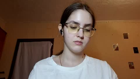 Kate online show from 04-01-26, 02:36