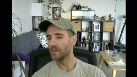 Snapshot of elmetaagain chatting on 07-09-26, 01:09 elmetaagain online show from 07-09-26, 01:09
