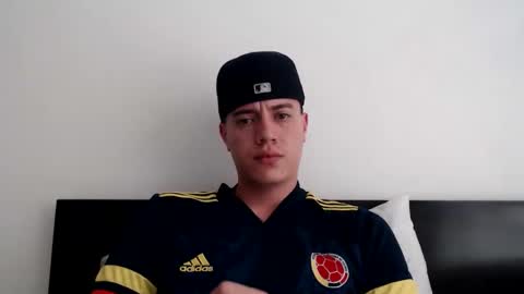 elmono33 online show from 12-17-24, 06:31