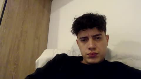 elmono33 online show from 03-08-25, 08:25