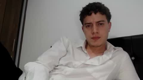 elmono33 online show from 09-11-25, 08:20