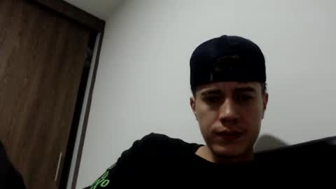 elmono33 online show from 11-07-25, 09:09