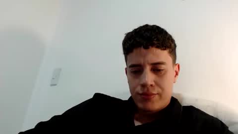 elmono33 online show from 12-16-25, 06:24