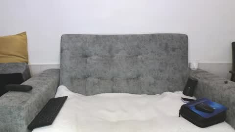 Elodie online show from 04-13-26, 09:37