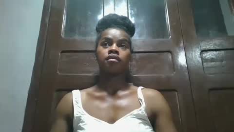 elodie228680 online show from 05-07-26, 07:30