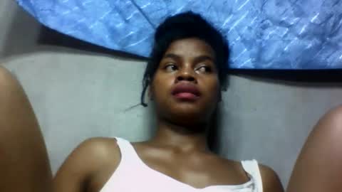elodie228680 online show from 05-24-26, 05:51