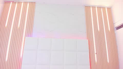 elody_rousse online show from 11-05-25, 12:49