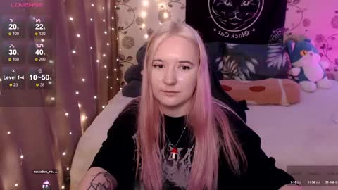 Snapshot of elovinora chatting on 12-02-24, 10:01 Ela give me a thumbs up if you like it  and this is important for the development of the account online show from 12-02-24, 10:01