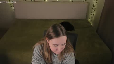 Snapshot of elovinora chatting on 02-05-26, 07:18 Ela give me a thumbs up if you like it and this is important for the development of the account online show from 02-05-26, 07:18