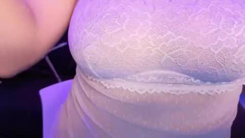 elowen_halley1 online show from 10-06-25, 07:33