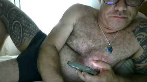 Snapshot of els288715 chatting on 07-10-26, 01:54 els288715 online show from 07-10-26, 01:54