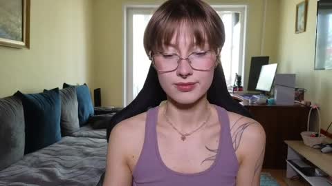 Snapshot of elsaangel chatting on 05-08-26, 06:41 elsaangel online show from 05-08-26, 06:41