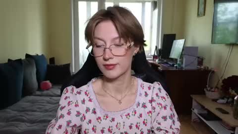 Snapshot of elsaangel chatting on 05-17-26, 03:04 elsaangel online show from 05-17-26, 03:04