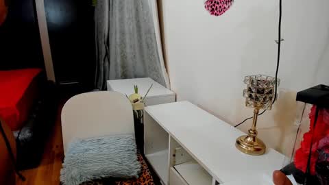 ELSA BBY online show from 01-17-25, 04:04