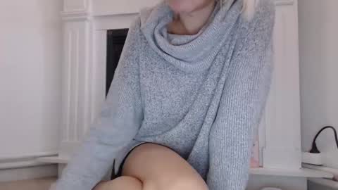 elssa_rush online show from 10-25-25, 09:28