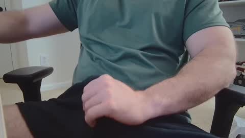 Snapshot of eltanke2206 chatting on 03-11-25, 12:17 alexgarg online show from 03-11-25, 12:17