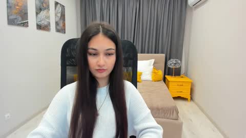 Elvira online show from 03-05-25, 06:01