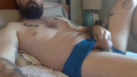 Snapshot of elviscash chatting on 10-24-25, 12:45 elviscash online show from 10-24-25, 12:45