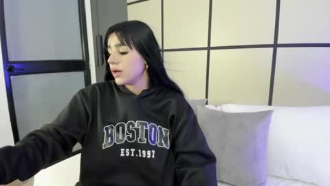 Snapshot of elysian20_ chatting on 07-03-26, 12:33 E L Y online show from 07-03-26, 12:33