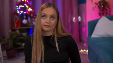 Elyssa online show from 12-05-25, 07:43