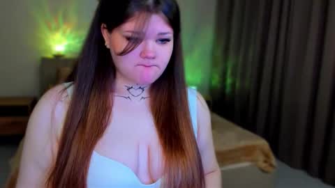 Eliza online show from 09-26-25, 03:10